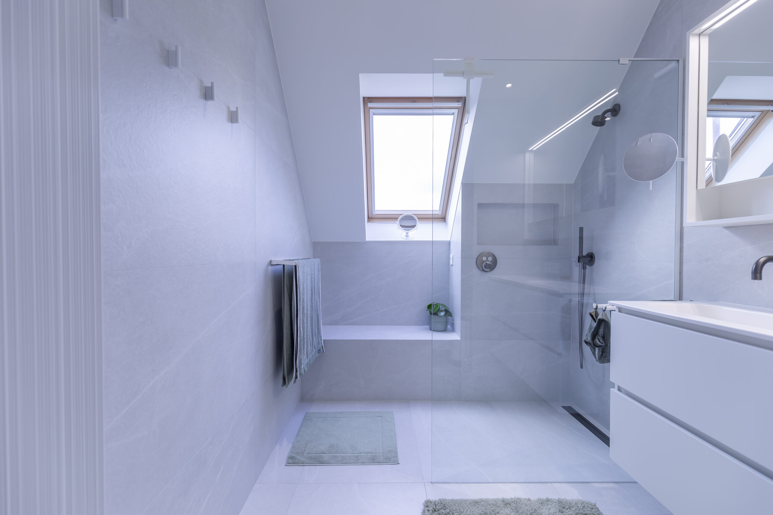 Badkamer B. te Stabroek